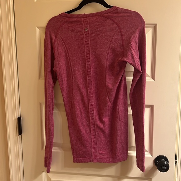 EUC Lululemon Pink Berry Long Sleeved Swiftly Tech Top- Size 8 - Picture 8 of 10